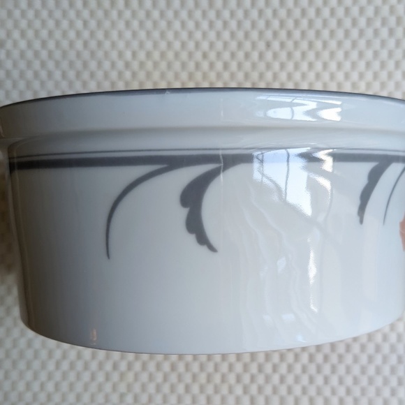 Dansk Tivoli BELLES FLEURS TAUPE Floral Peach Round Bowl - Picture 4 of 9